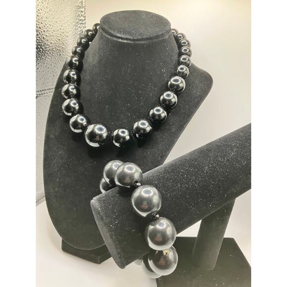 Black Gradation Beaded 19" Necklace and 1 Size 3.5" Bracelet Set! - Picture 2 of 16
